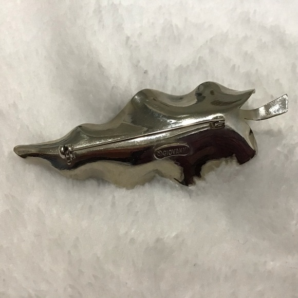Vintage Giovanni Leaf Brooch Silver Tone. Astonishing Leaf Vein Texture - Picture 3 of 4